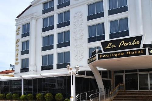 La Porte Boutique Hotel transfer