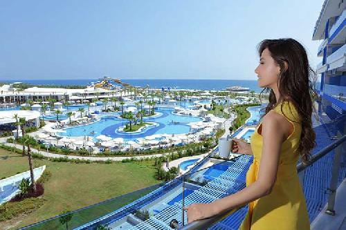 Sueno Hotels Deluxe Belek transfers